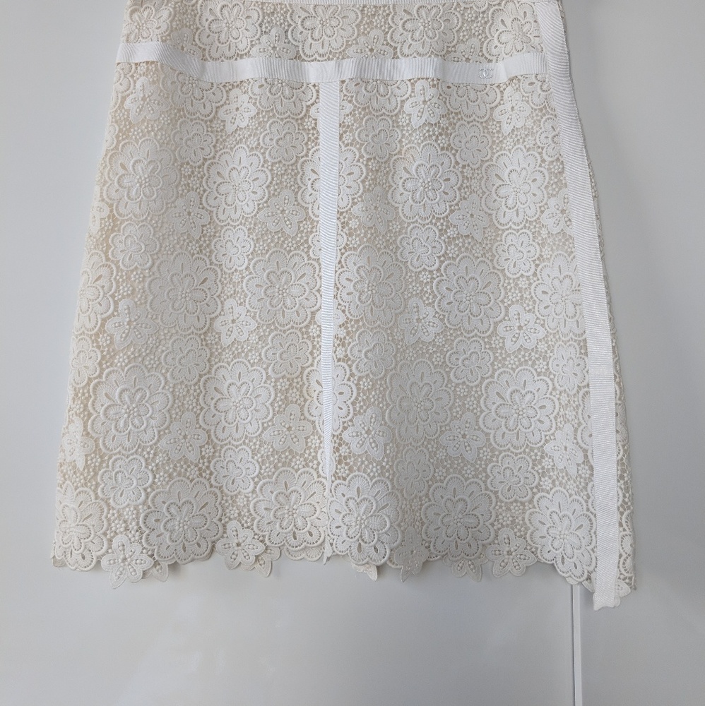 Chanel White Lace Skirt - image 1